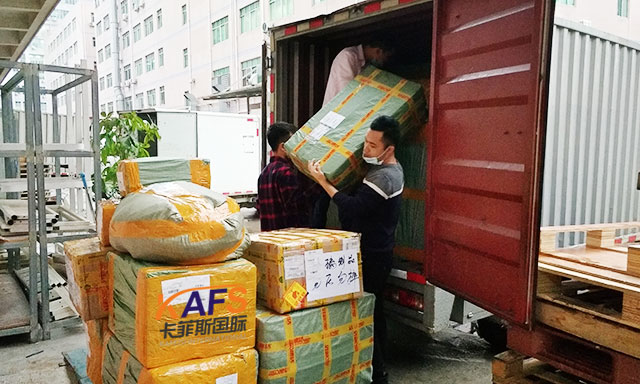 華強北哪個快遞可以寄電子產品到臺灣？